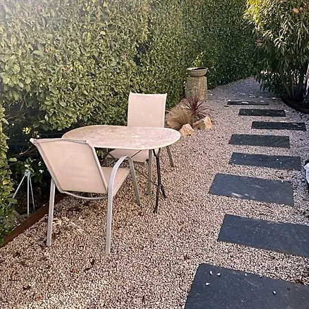 Chez Nanie Bed & Breakfast Mane (Alpes-de-Haute-Provence)