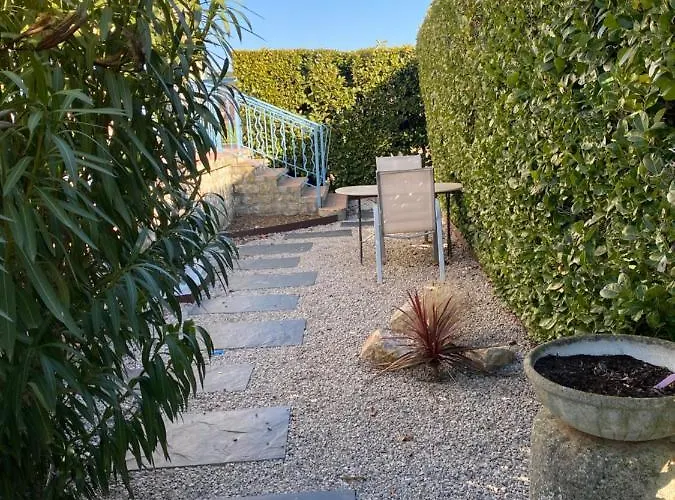 Chez Nanie Couette-café Mane (Alpes-de-Haute-Provence)